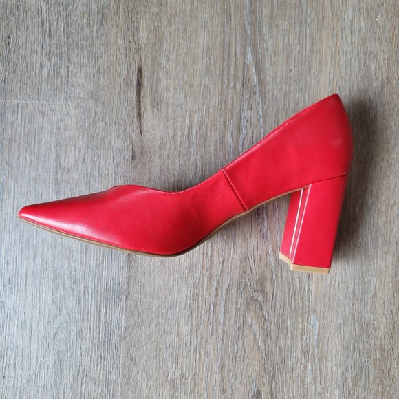 Dream Pairs Red Pointy Toe Chunky Heel Pumps Size 9 - Picture 1 of 10